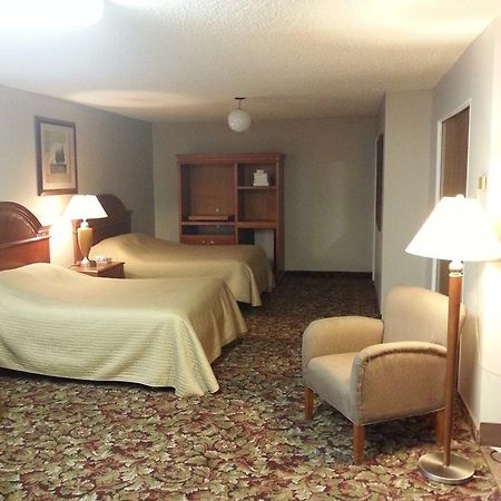 Cudworth Motor Inn Room photo